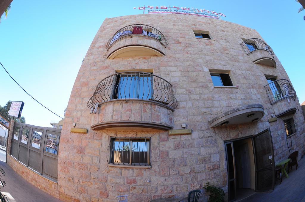 Faulty Towers Hotel Ελάτ Εξωτερικό φωτογραφία